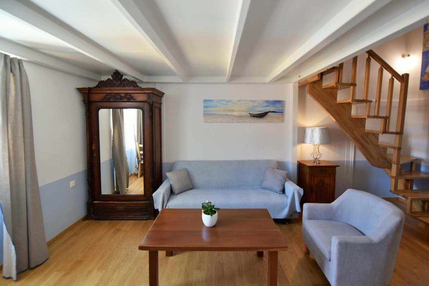 Douskos Guesthouse Гідра Екстер'єр фото