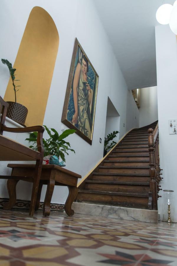 Douskos Guesthouse Гідра Екстер'єр фото